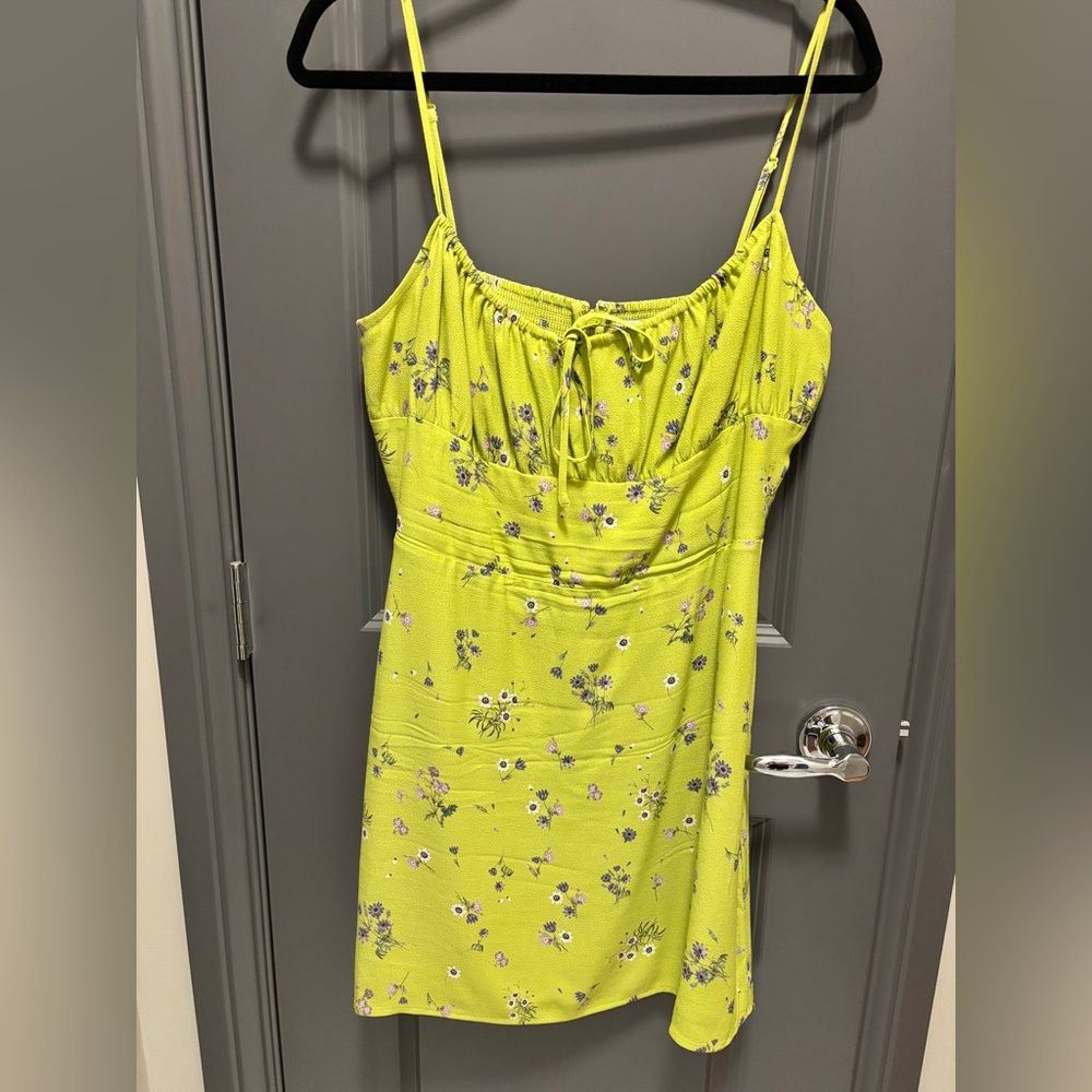 Aritzia Sunday Best Delilah Smocked Mini Dress Green Floral Size Large - Picture 5 of 11